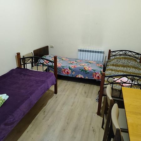 Vanand Guest House Gyumri Extérieur photo