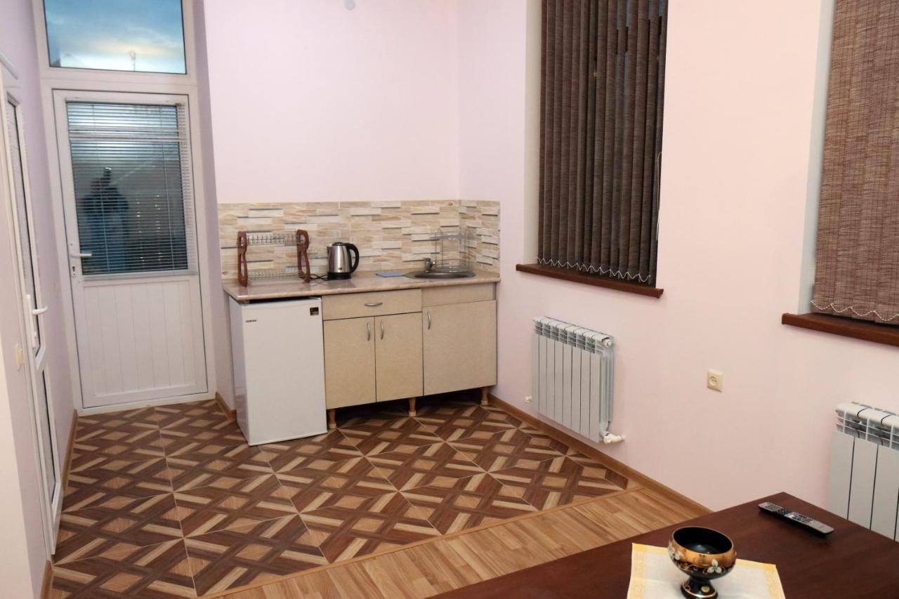 Vanand Guest House Gyumri Extérieur photo