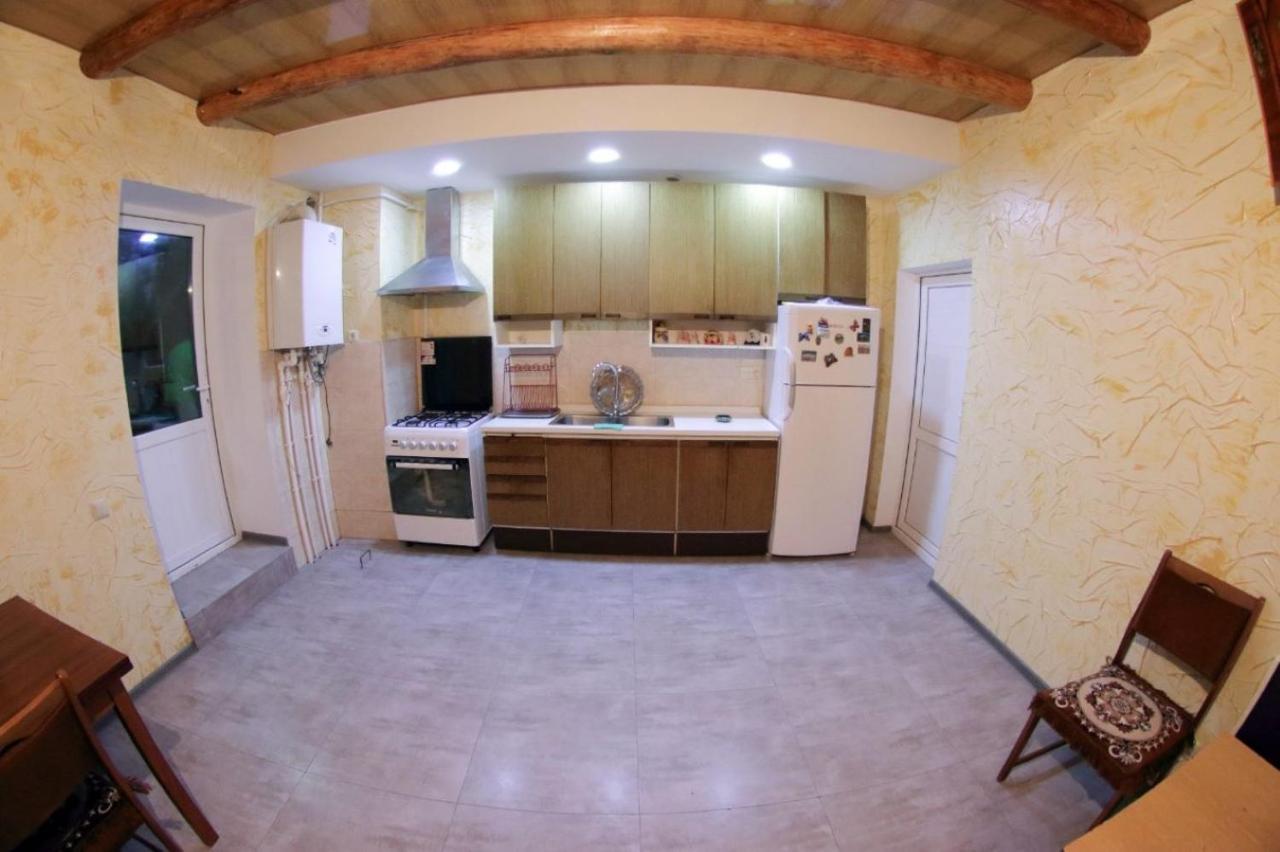 Vanand Guest House Gyumri Extérieur photo